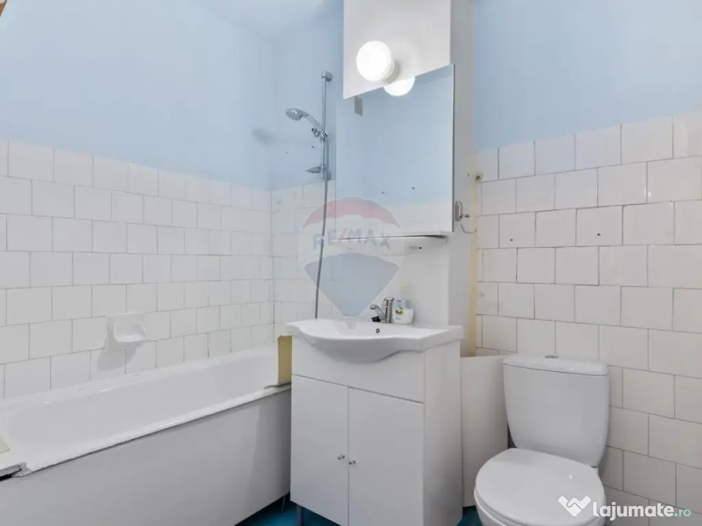 Apartament cu 3 camere NOU RENOVAT, PRIMA ÎNCHIRIER - zo... 