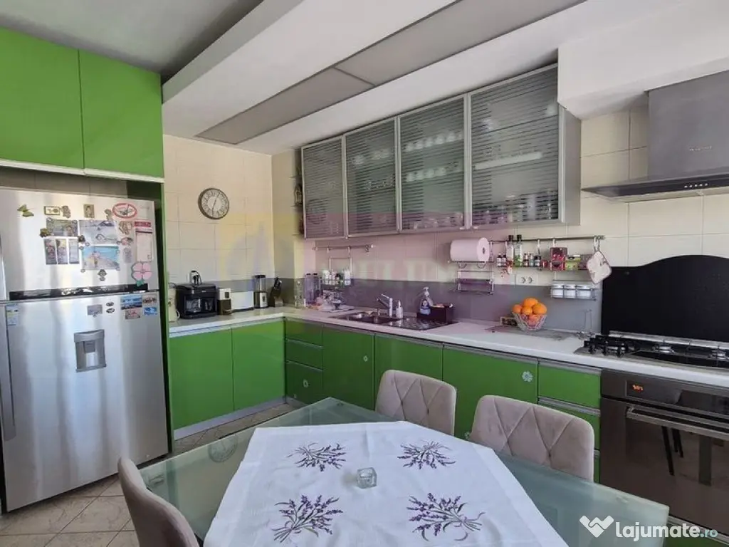 Apartament exclusivist cu 4 camere, vedere Lac – Florea... 