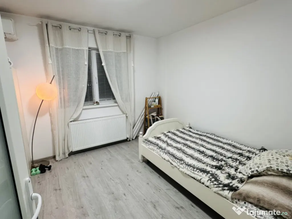 Vilă superbă Insiruita 140 mp , teren 150 mp, Apeductului,