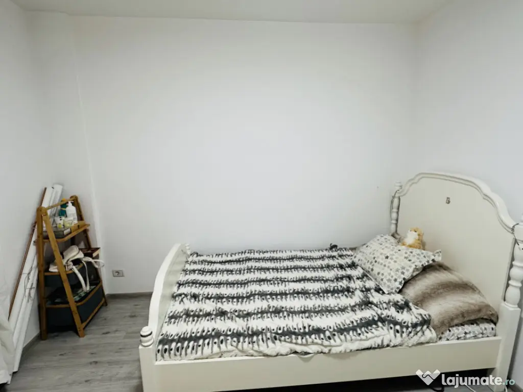 Vilă superbă Insiruita 140 mp , teren 150 mp, Apeductului,