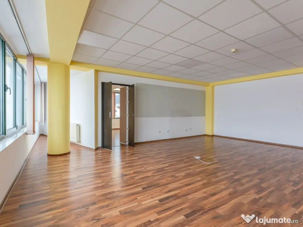 Spațiu birou individual în Brașov, Centru: 39 mp utili...
