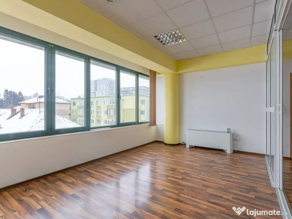 Spațiu birou individual în Brașov, Centru: 39 mp utili...