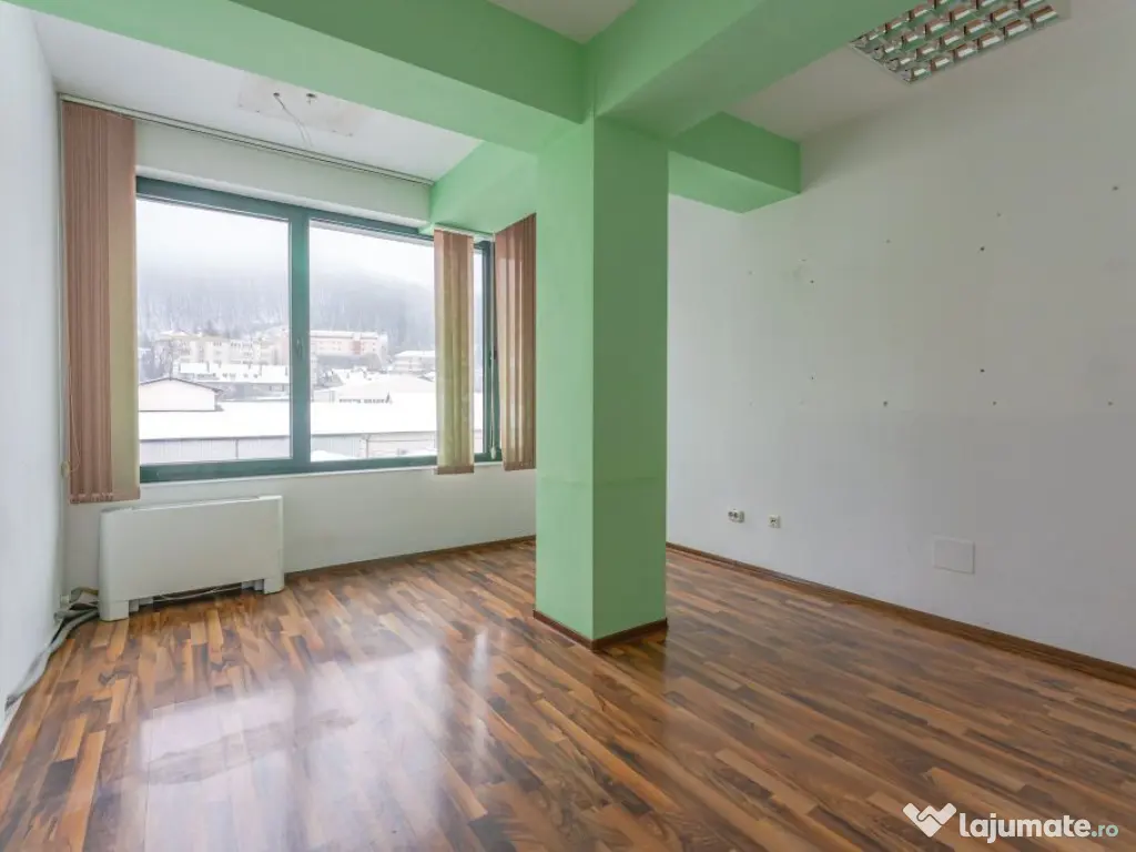 Spațiu birou individual în Brașov, Centru: 39 mp utili...