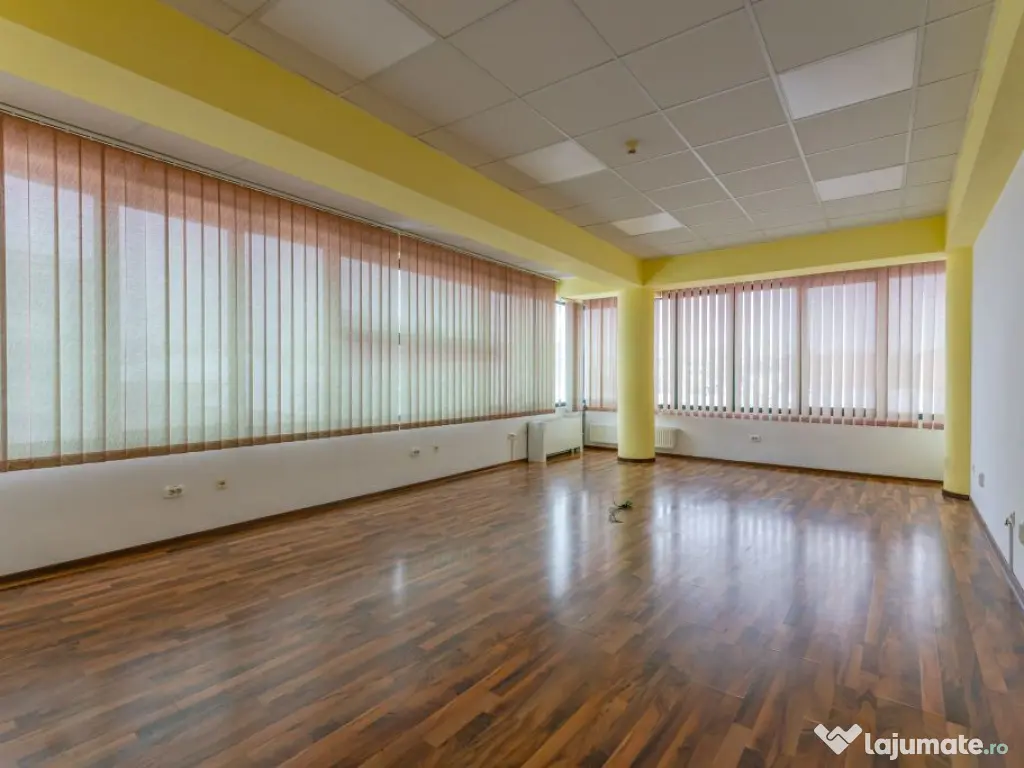 Spațiu birou individual în Brașov, Centru: 39 mp utili...