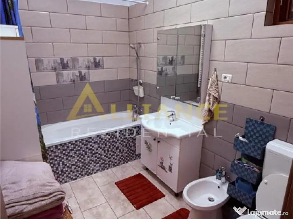 Apartament 3 camere de inchiriat 