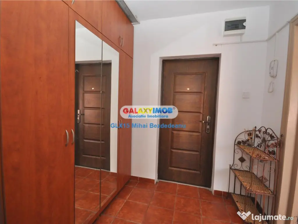 Apartament 2 camere in zona Podul Grand - Piata Crangasi 