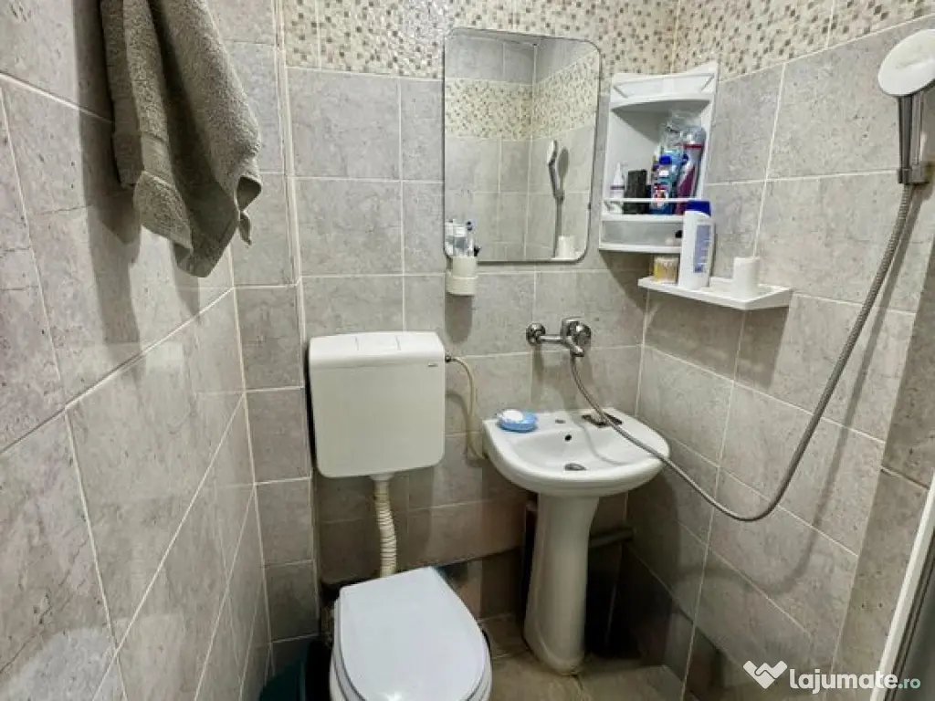 Garsoniera decomandata Palas 