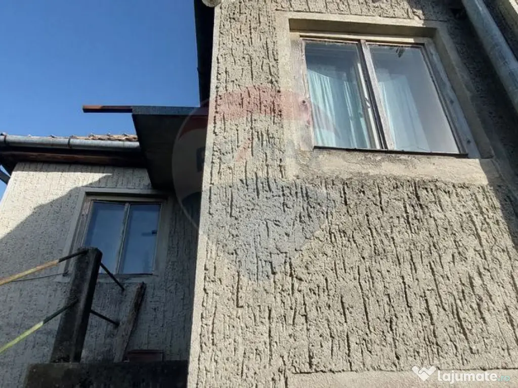 Casă individuala cu teren generos 