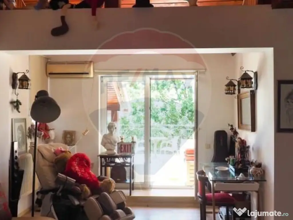 Vila la Lacul Snagov deschidere 21 ml, ponton propriu 