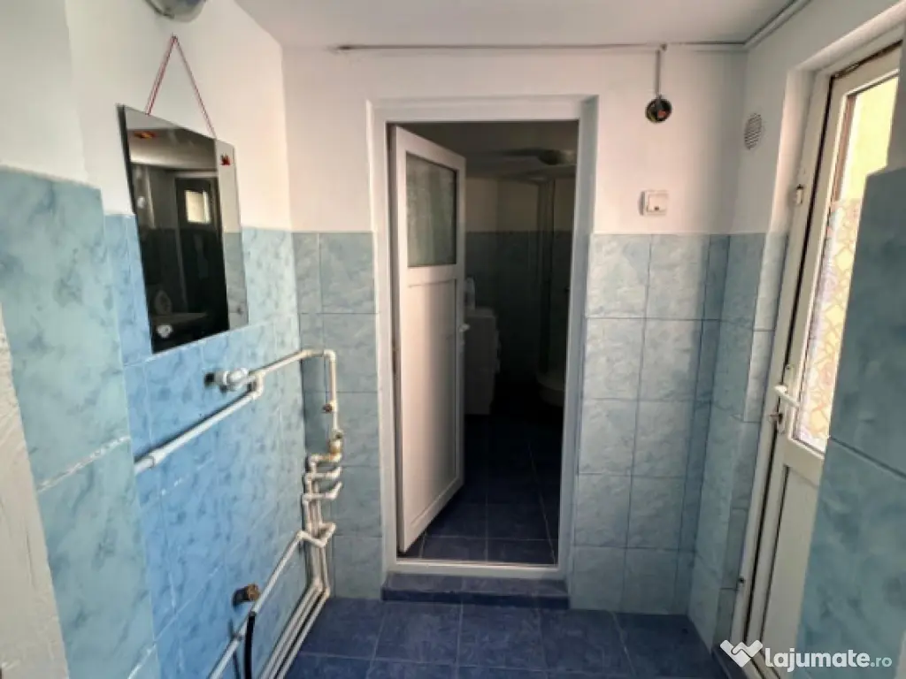 Casa de vanzare, situata in KM 5 - Constanta