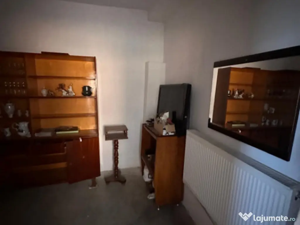 Casa de vanzare, situata in KM 5 - Constanta