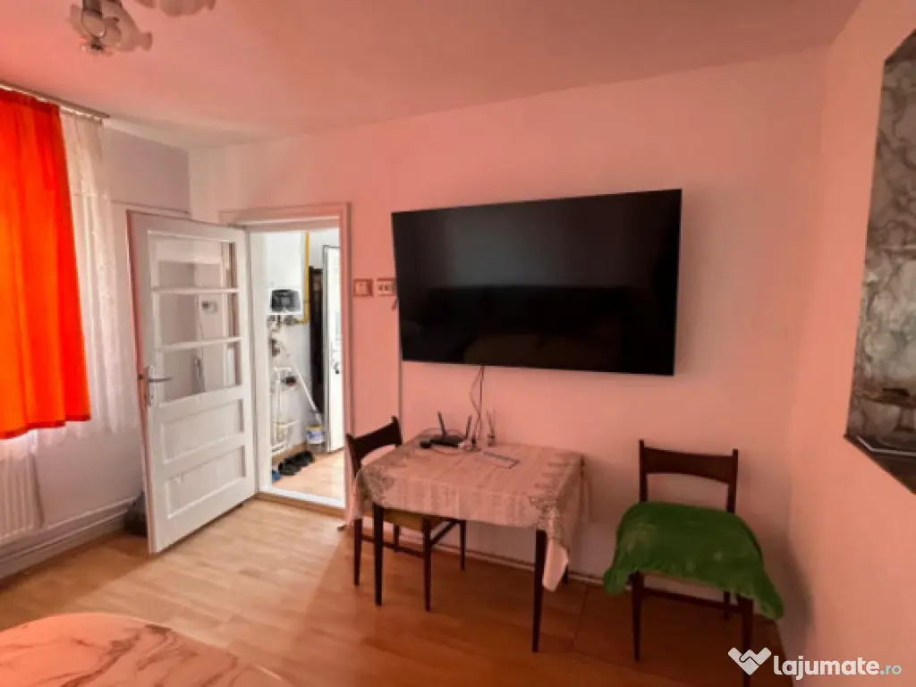 Casa de vanzare, situata in KM 5 - Constanta