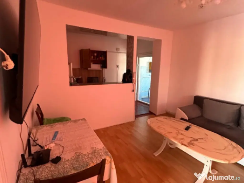 Casa de vanzare, situata in KM 5 - Constanta