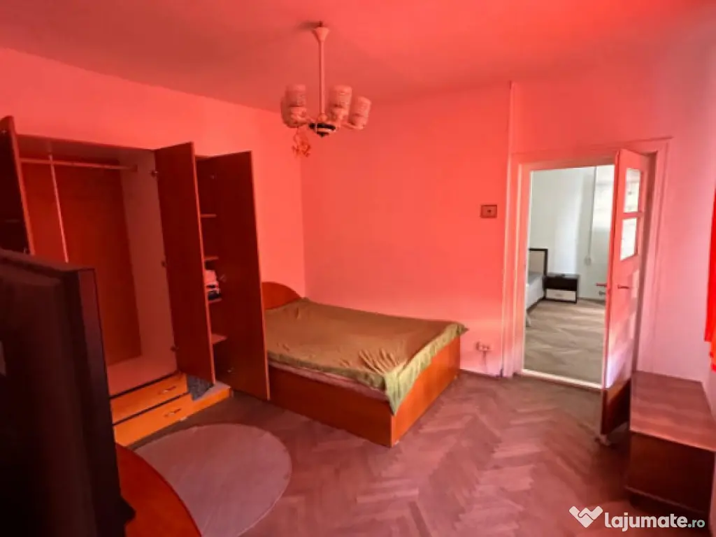 Casa de vanzare, situata in KM 5 - Constanta