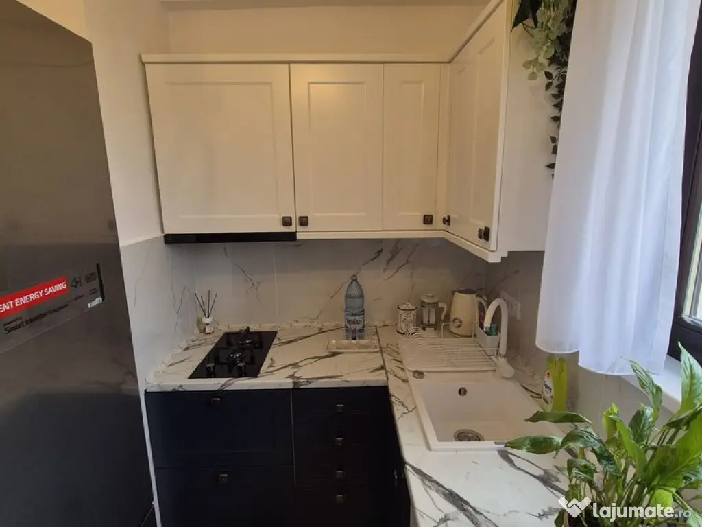 Garsonieră Eleganta 34,31 mp + boxa 3,07 mp - Magheru - ... 