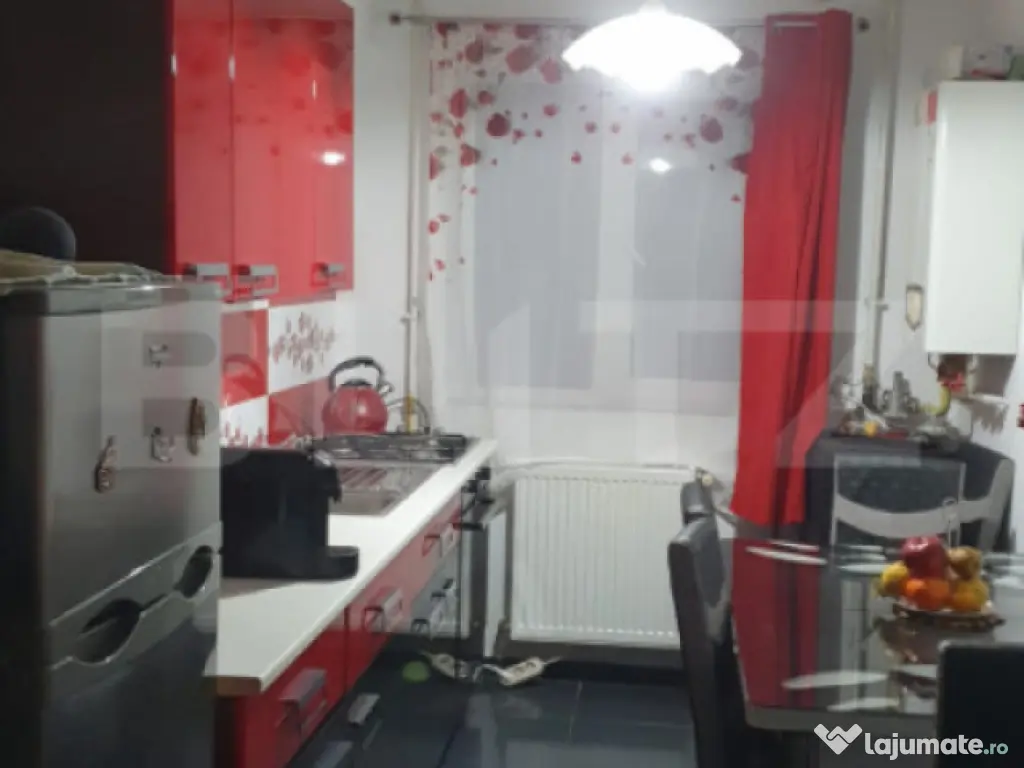 Apartament 2 camere, decomandat, intermediar, Zona Eroilor !