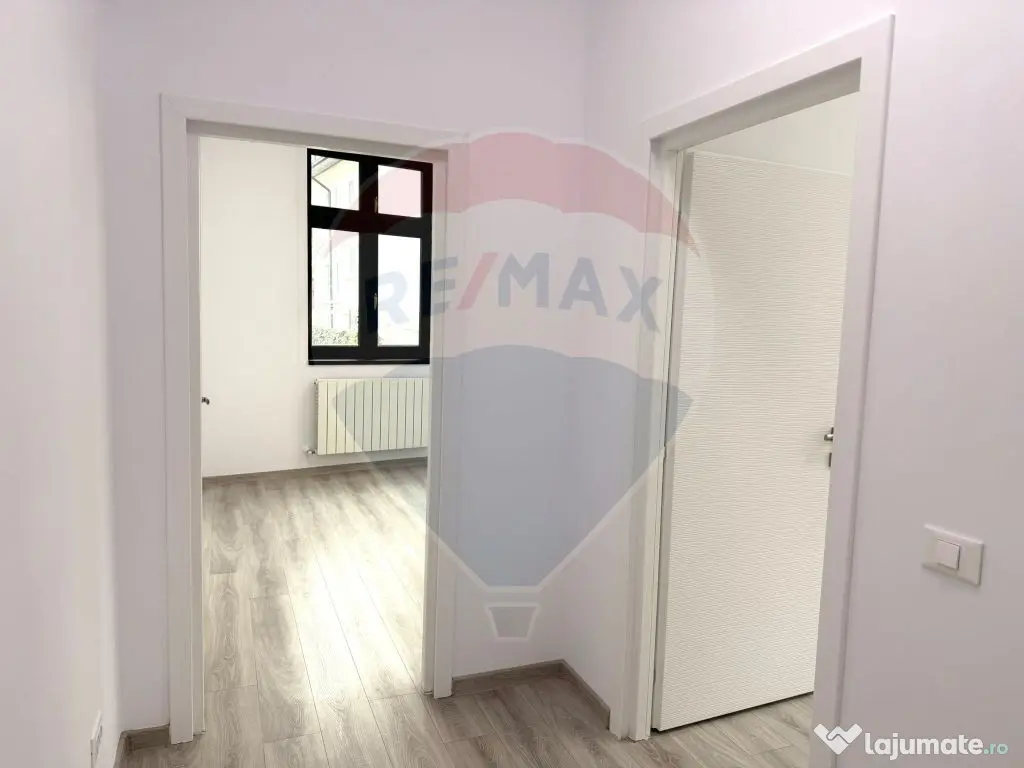 DE INCHIRIAT Spațiu comercial 100mp în zona P-ta Victoriei