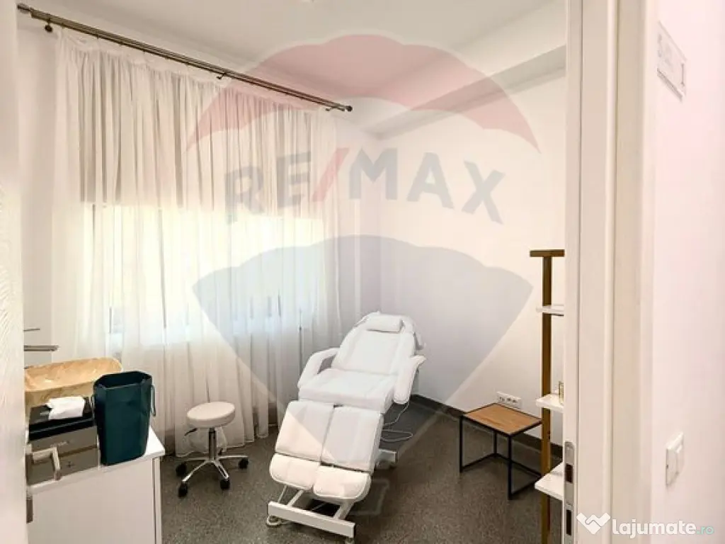 DE INCHIRIAT Spațiu comercial 100mp în zona P-ta Victoriei 