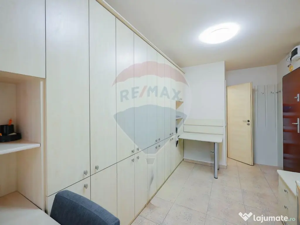 De vânzare garsonieră 13 mp, parter - zona Rogerius 