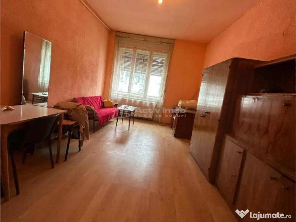 Bocsa Montana, Casa Solida Teren, Strada Principala 