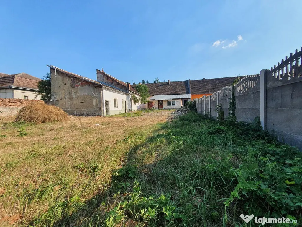 Bocsa Montana, Casa Solida Teren, Strada Principala 