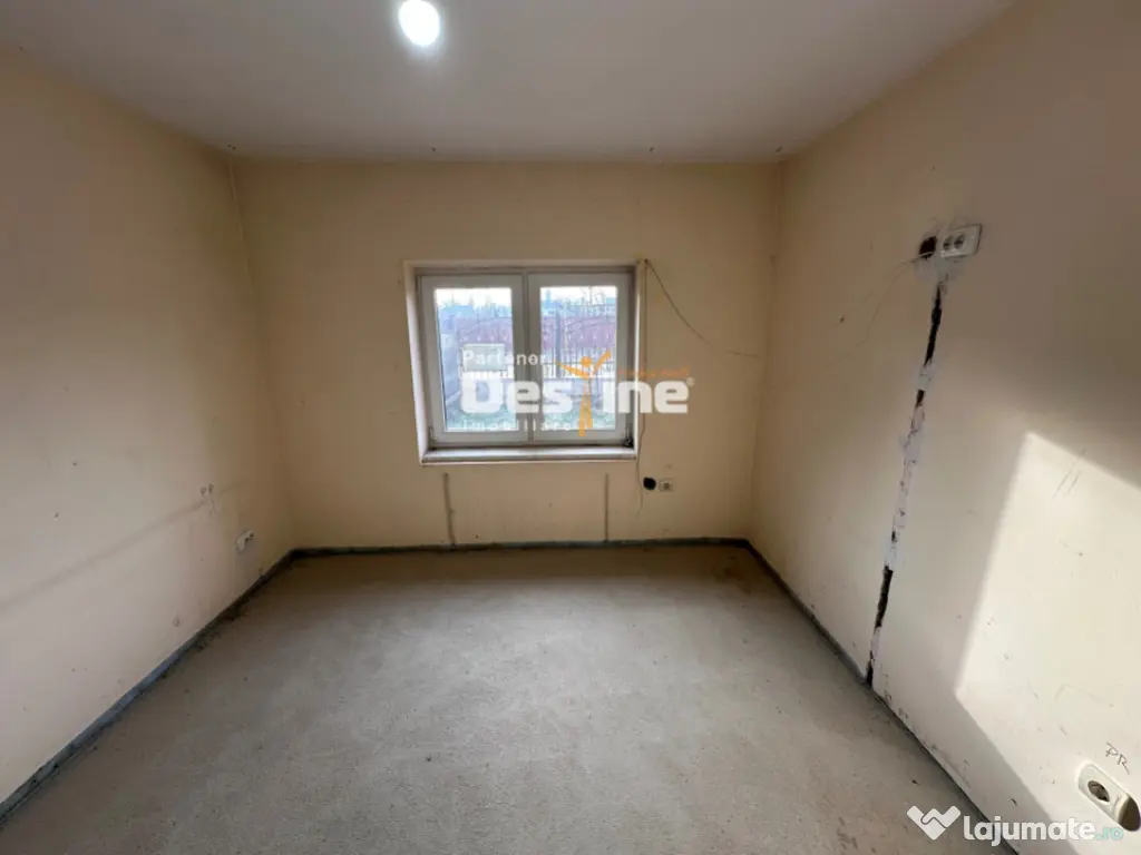 Casă P+Pod, 64 mp utili, teren 450 mp – Pașcani, Kauflan