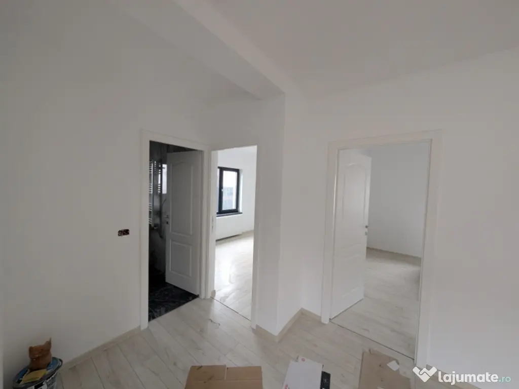 Casa Lilieci 3 dormitoare 2 băi, terasa + beci, canalizare 