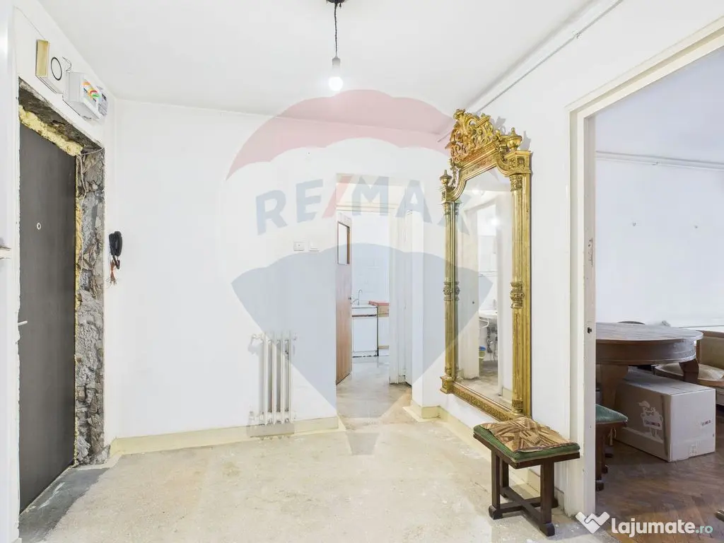 Apartament cu 3 camere în zona – 1 Mai / Domenii 