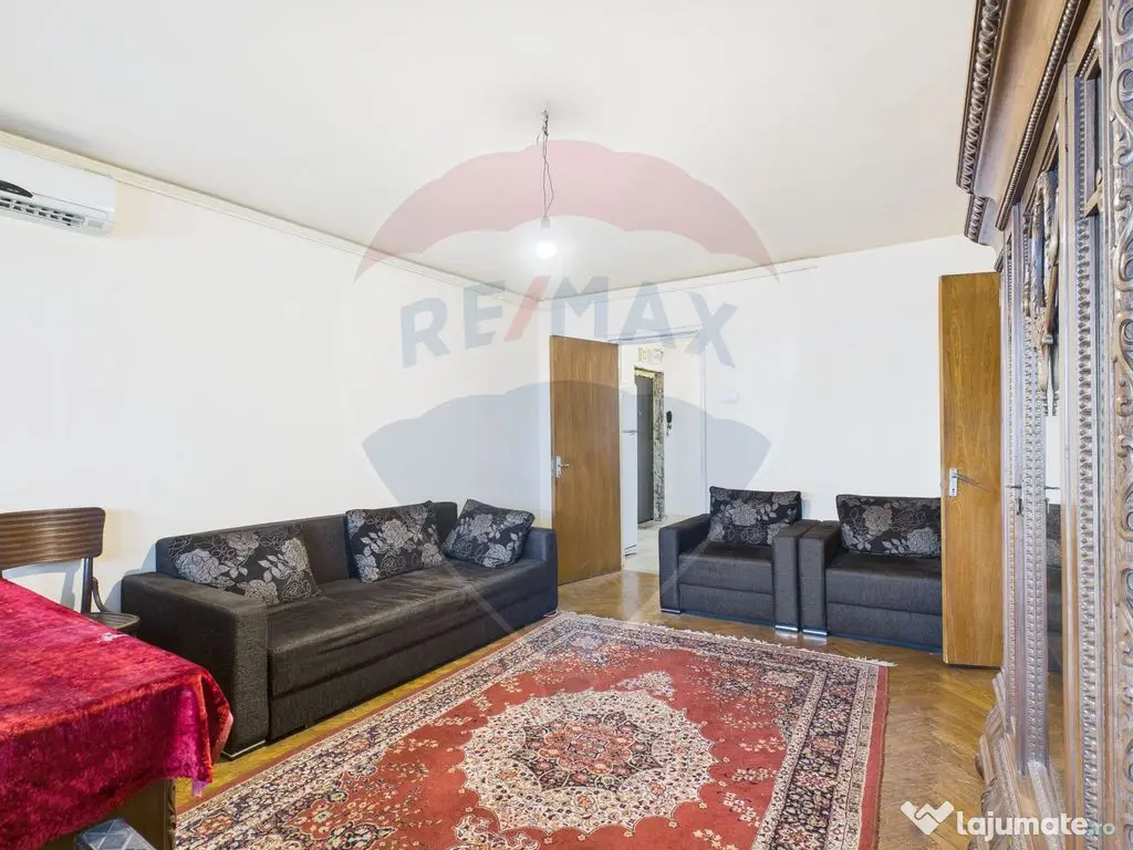 Apartament cu 3 camere în zona – 1 Mai / Domenii 