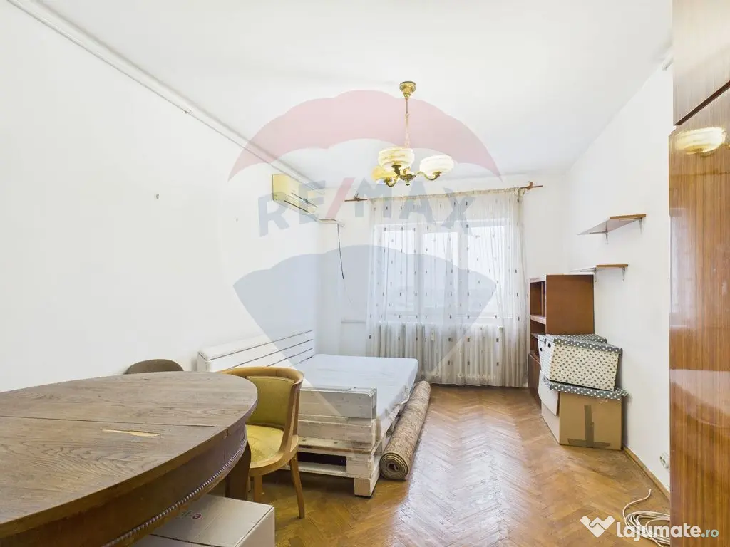 Apartament cu 3 camere în zona – 1 Mai / Domenii 