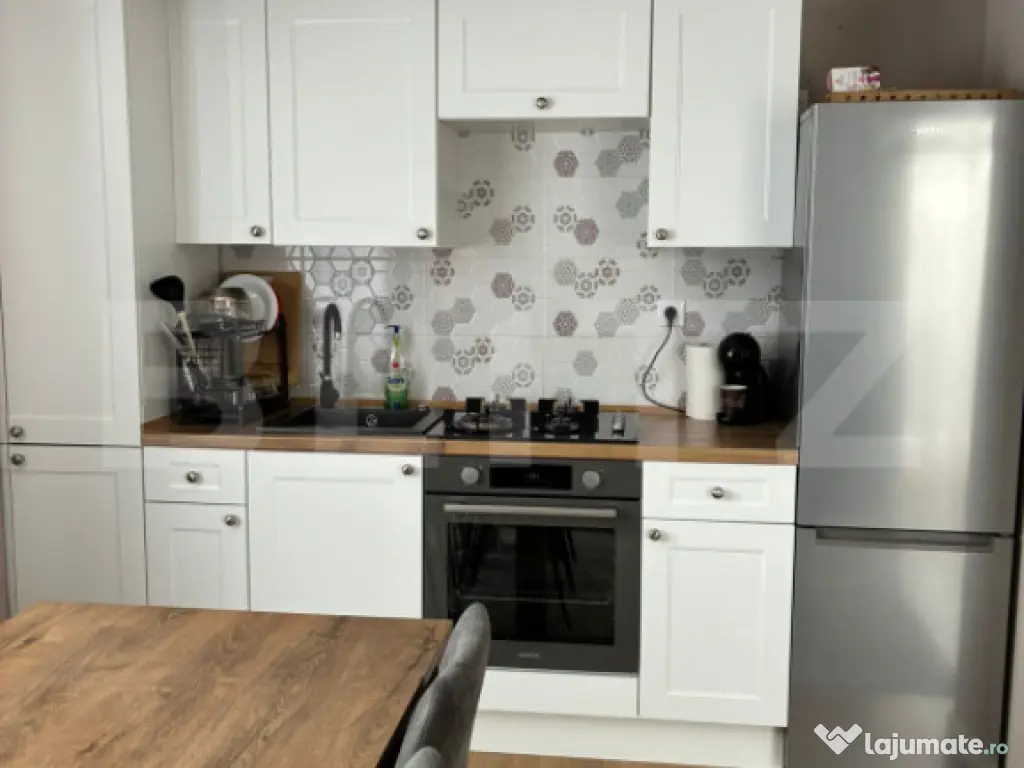 Apartament cu 3 camere, 50 mp, zona Tineretului