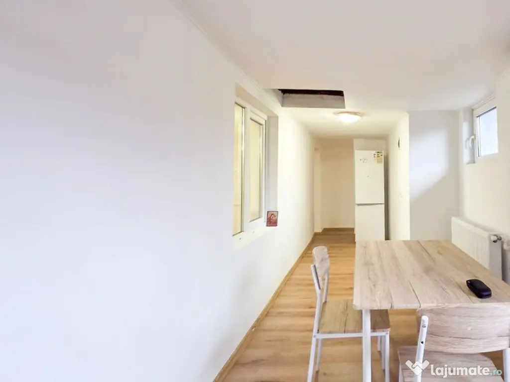 Casă 3 camere renovată 2025 – Strada Iași nr. 21, Ra... 