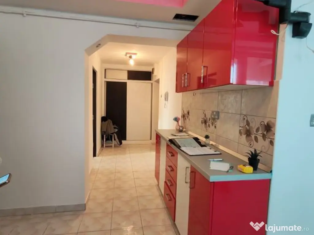 3 camere - zona Big - 2 balcoane spatioase inchise 