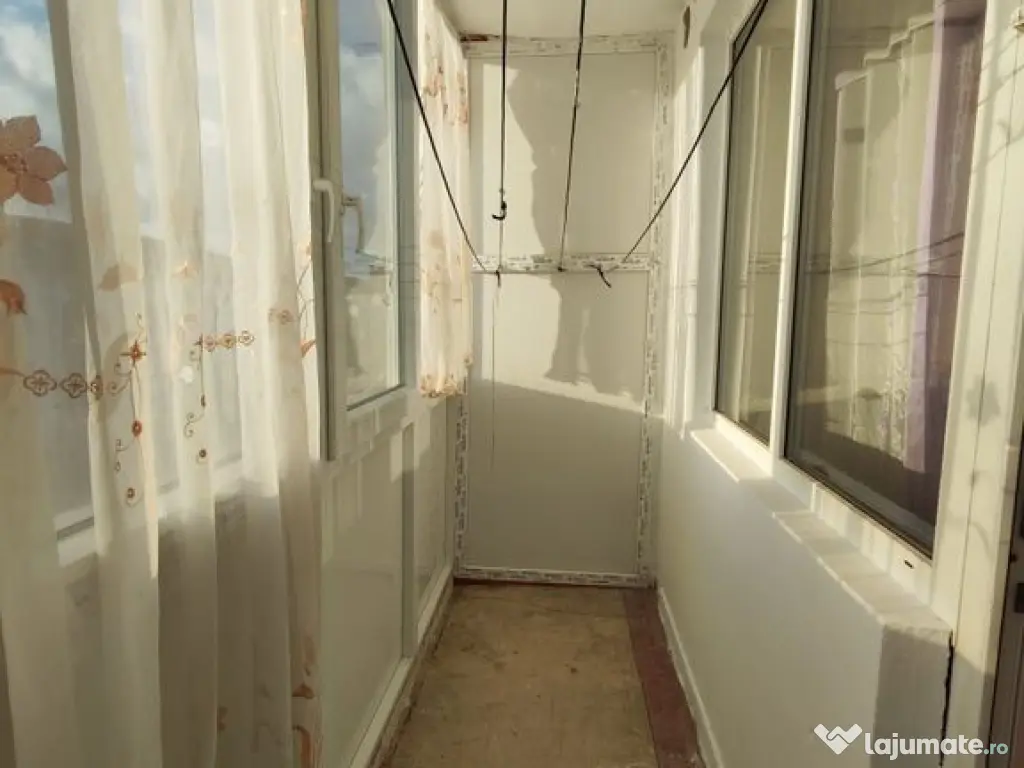 3 camere - zona Big - 2 balcoane spatioase inchise 