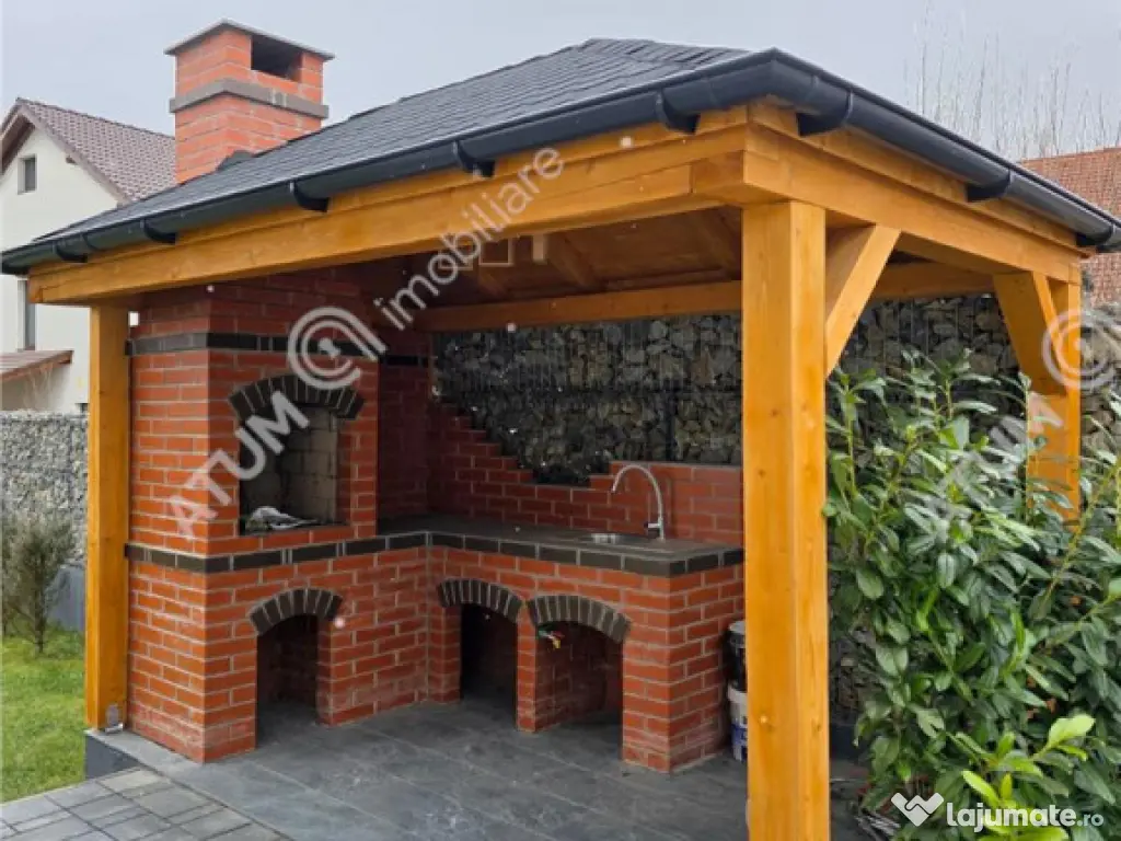 Casa individuala cu 4 camere si curte libera de 330 mp in Se 