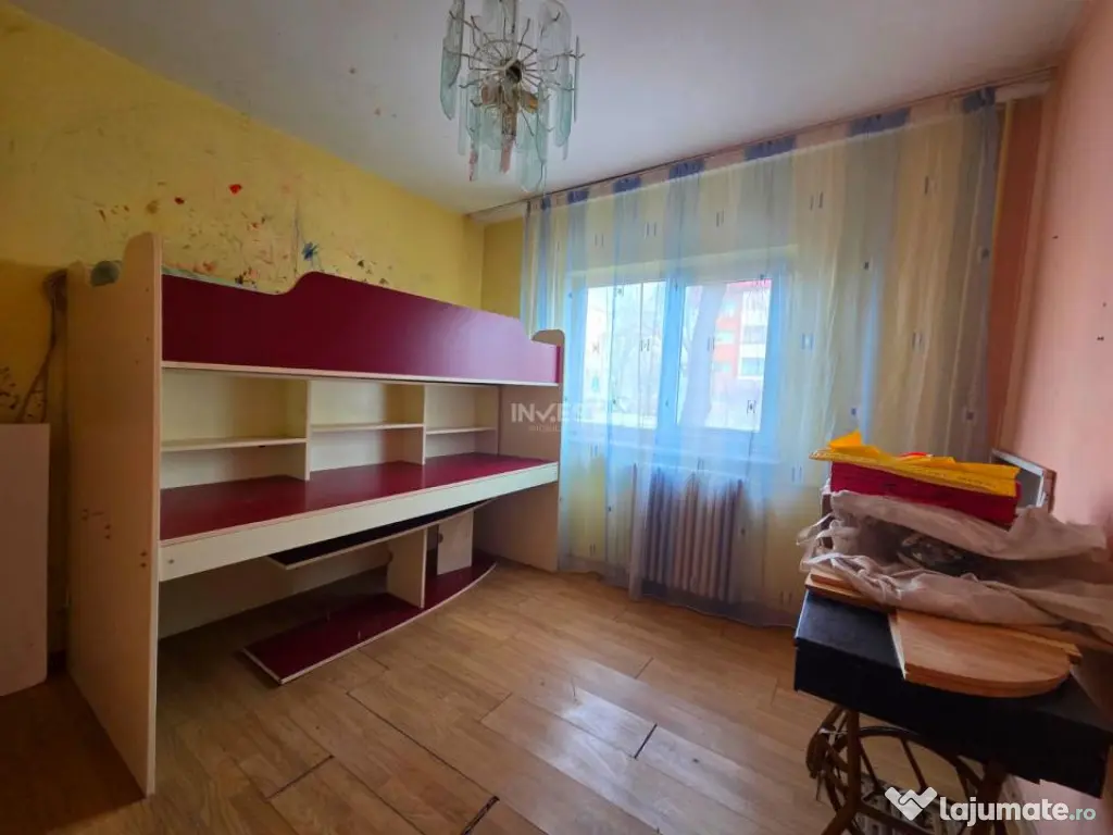 VANZARE-APARTAMEMT 3 CAMERE-DECOMANDATE-DACIA 