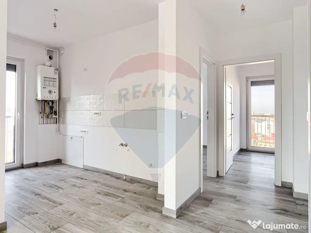 Apartament 3 camere COMPLEX ADORA PARK cu loc de parcare 