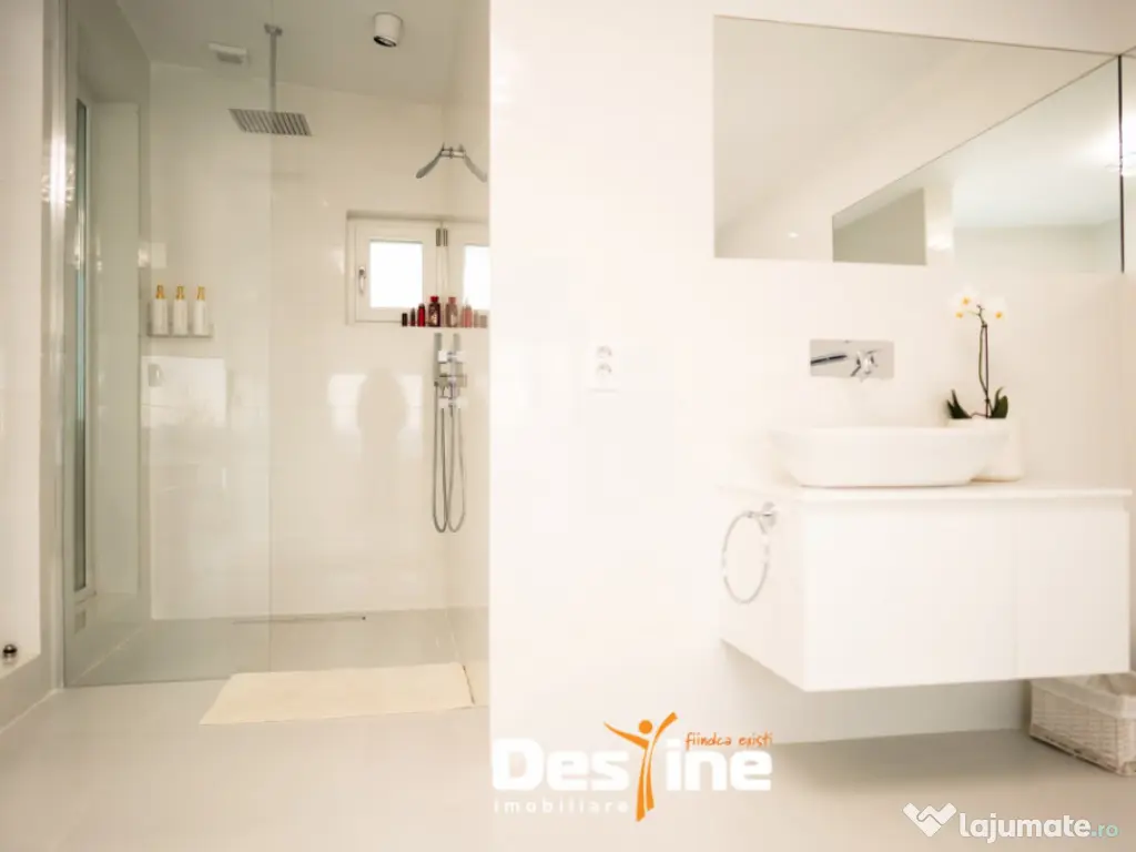 Casă sustenabilă 196 mp cu design futurist, în natură, m 