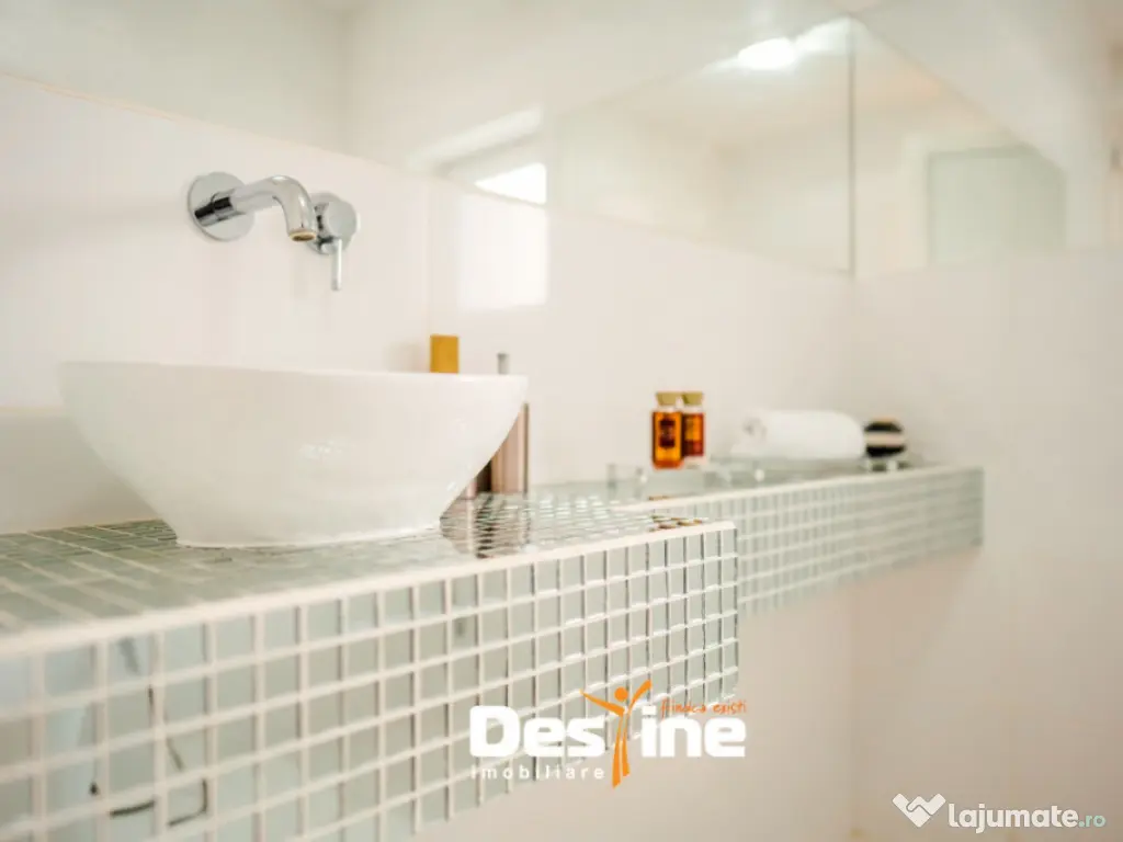 Casă sustenabilă 196 mp cu design futurist, în natură, m 