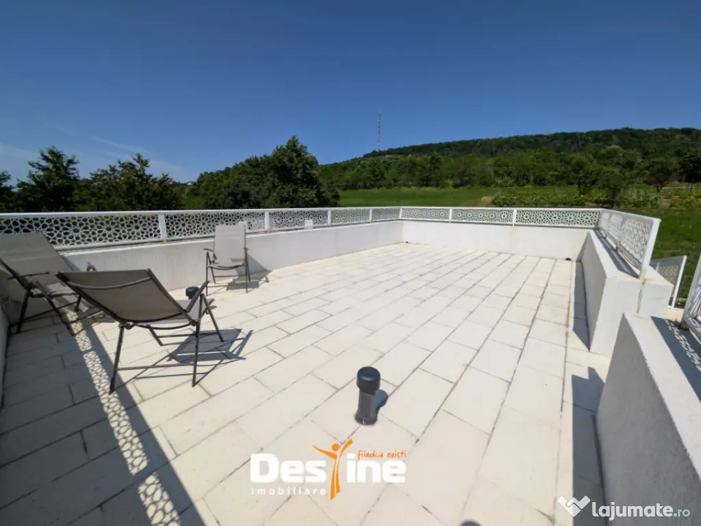 Casă sustenabilă 196 mp cu design futurist, în natură, m 