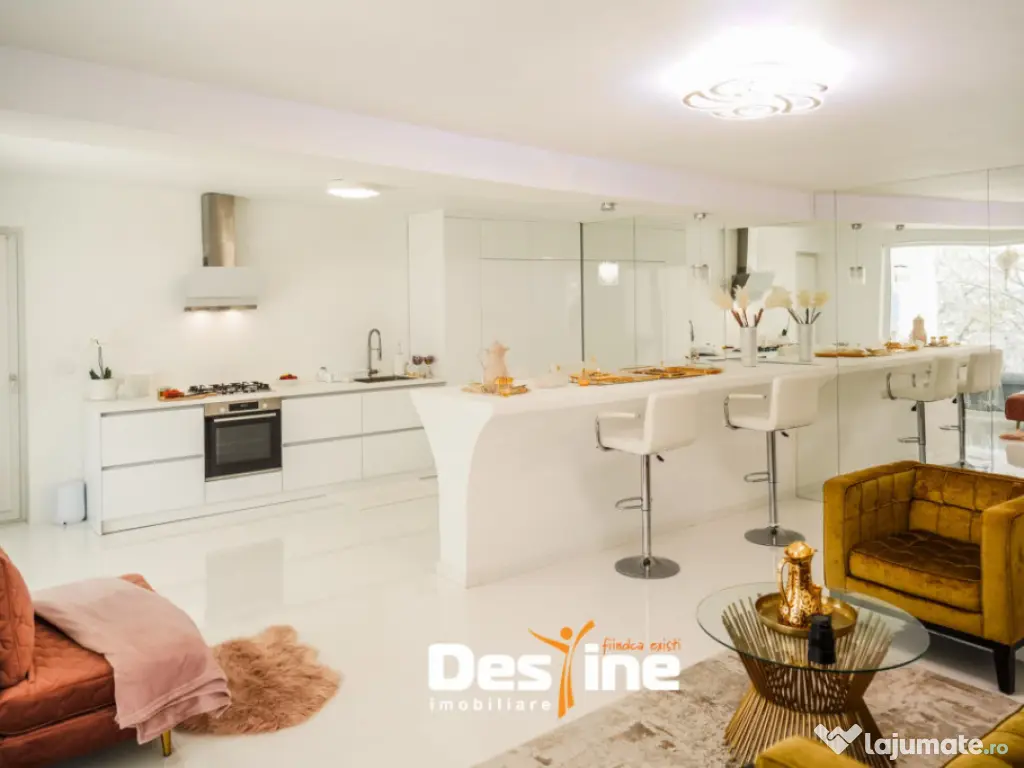 Casă sustenabilă 196 mp cu design futurist, în natură, m 