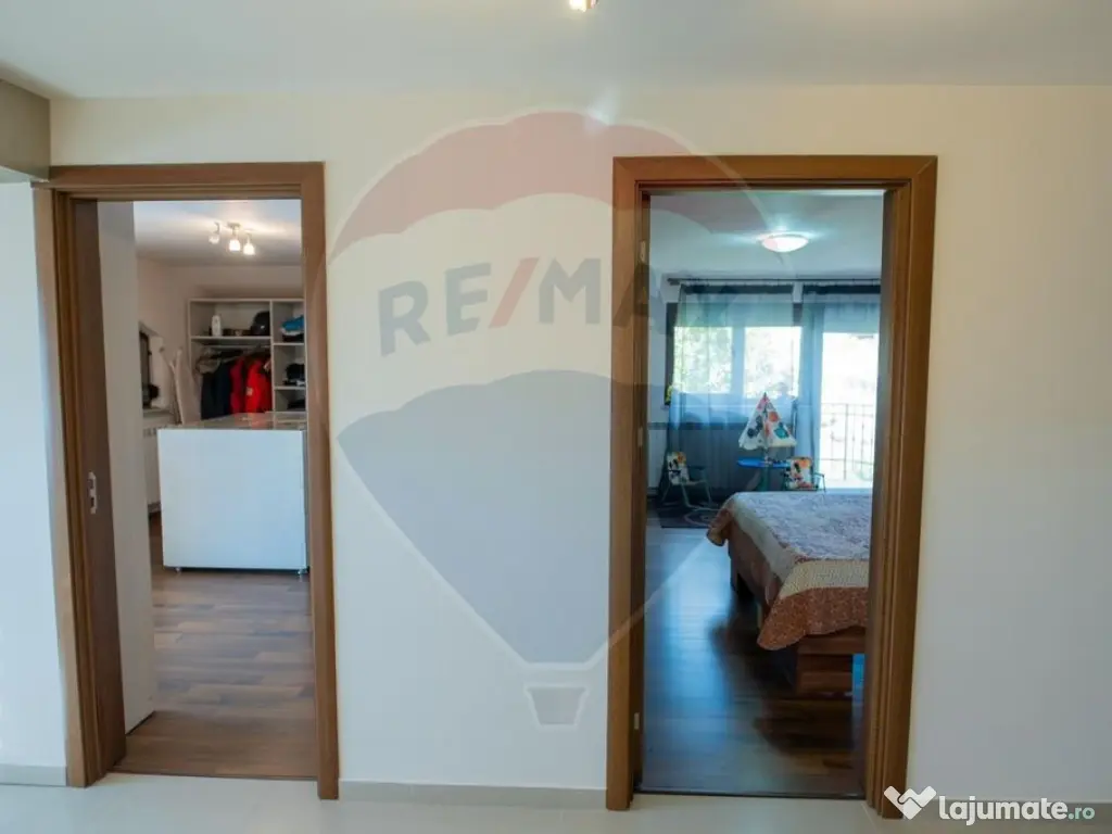 Casă / Vilă cu 5 camere de vânzare 