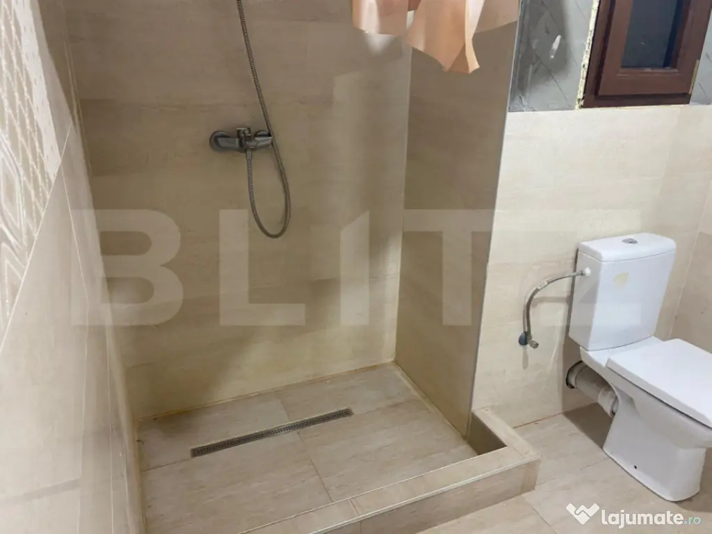 Casa P+E la rosu, teren de 71 ari, Salva