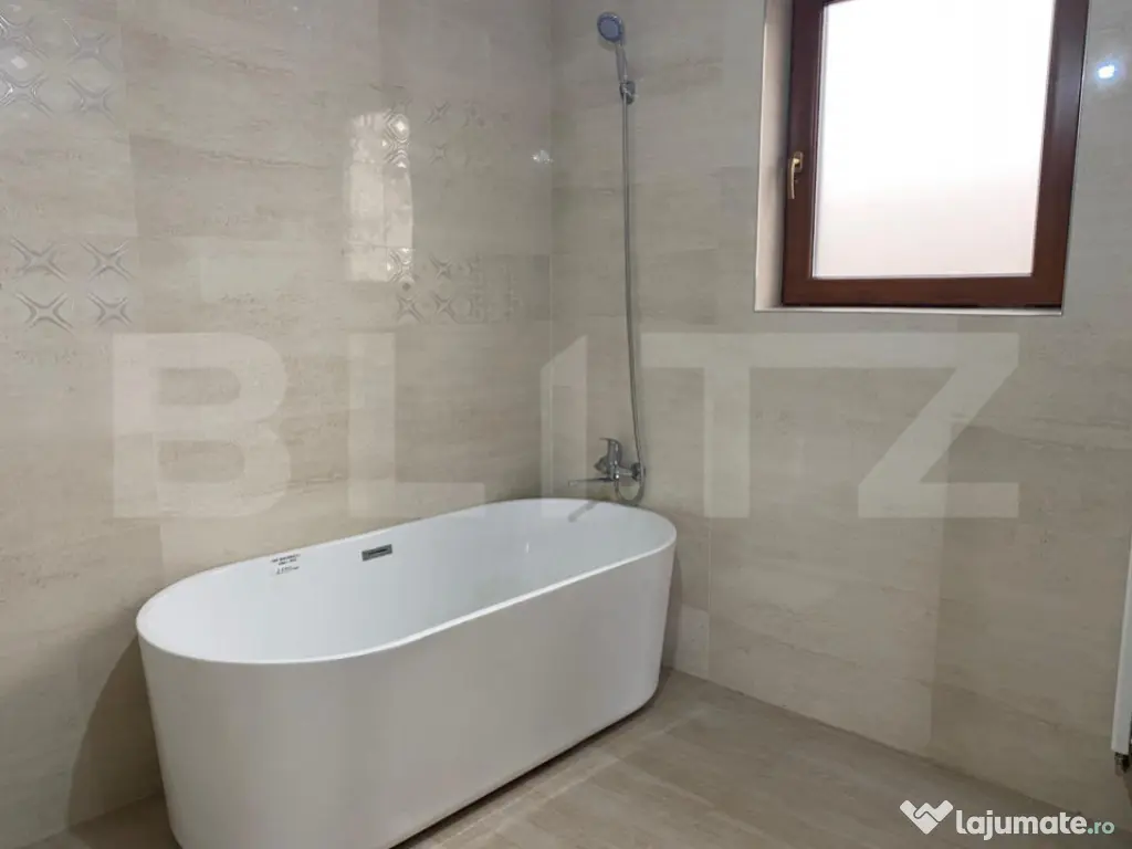 Casa P+E la rosu, teren de 71 ari, Salva