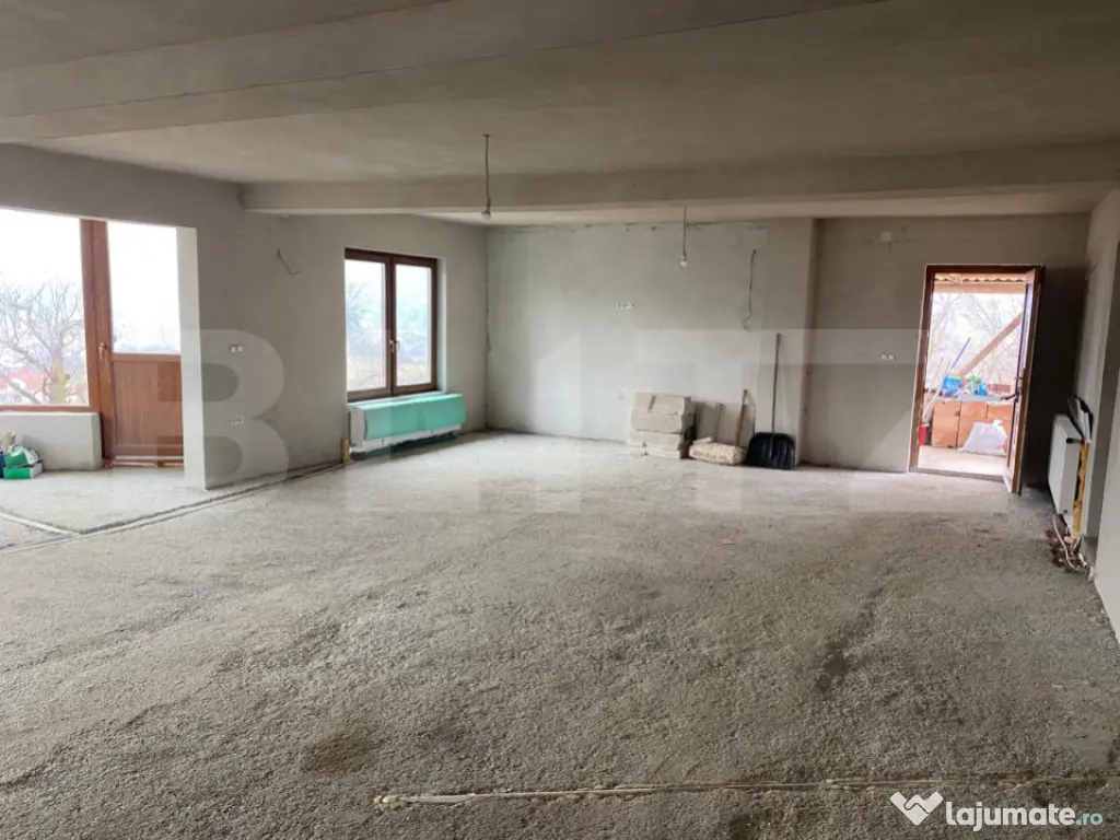 Casa P+E la rosu, teren de 71 ari, Salva