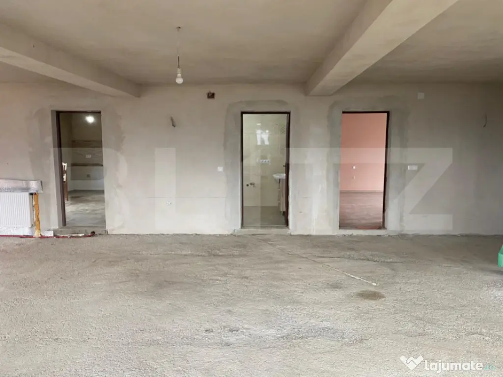 Casa P+E la rosu, teren de 71 ari, Salva