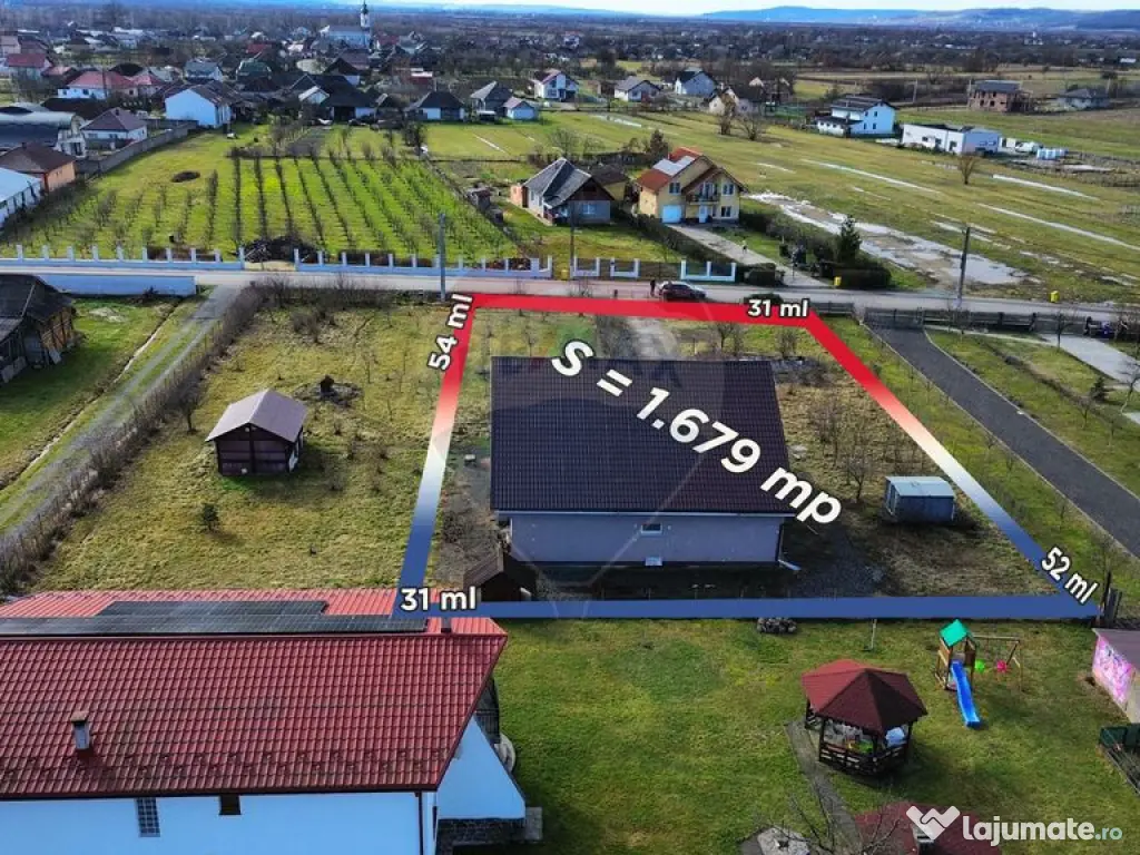 Casă pentru locuit, zonă liniștită, la câteva minute...