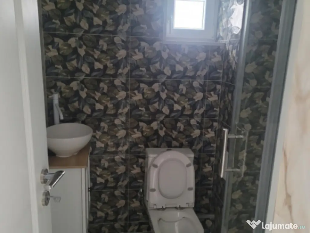 Garsoniera 30 mp, situata intr-o vila P+2, zona 13 Septembri 