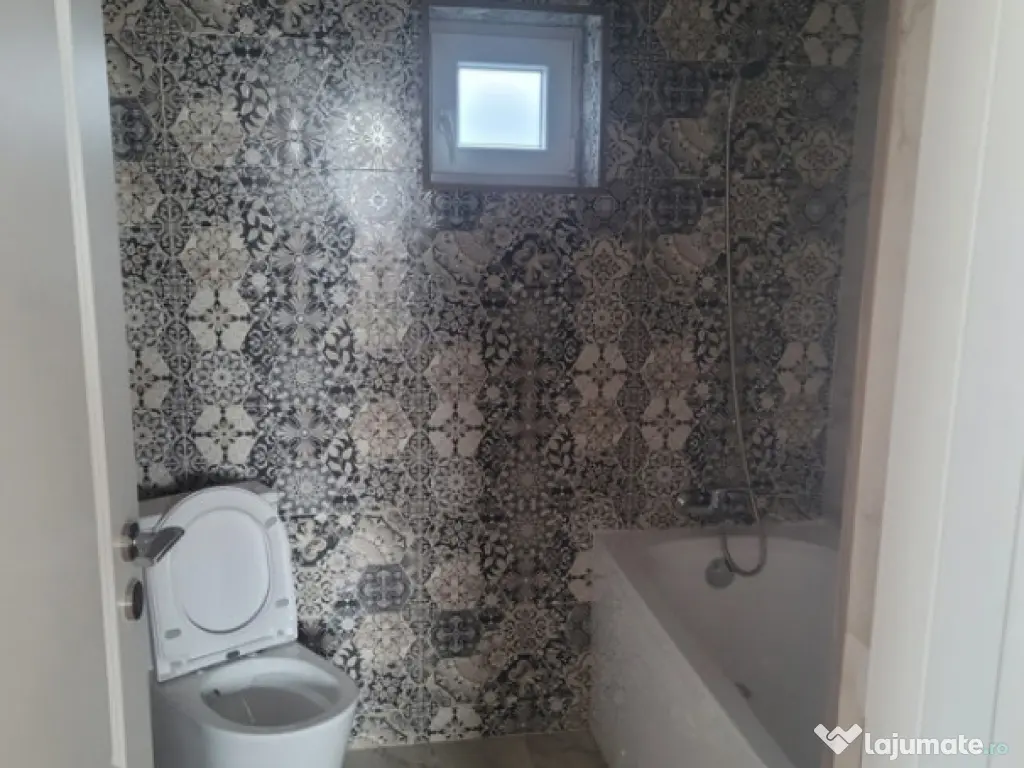 Garsoniera 30 mp, situata intr-o vila P+2, zona 13 Septembri 