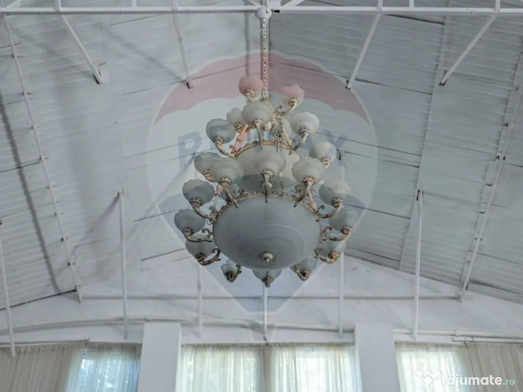 De vânzare sală evenimente, restaurant, cazare la 9 min... 